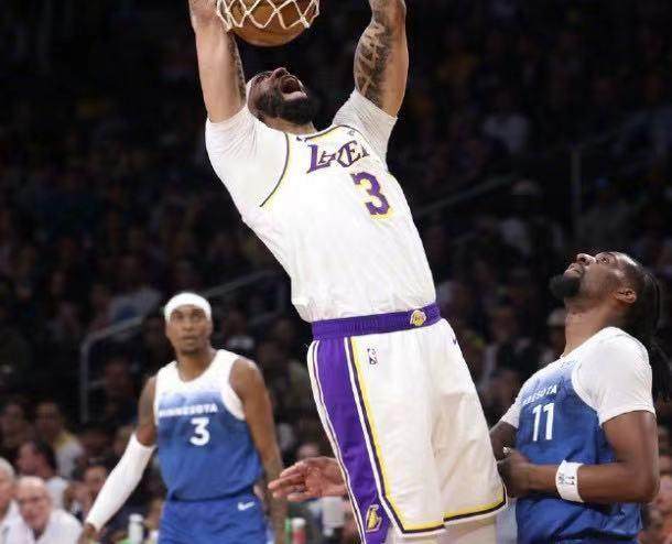 【早报】饮恨亚冠8强！C罗比山东泰山先出局