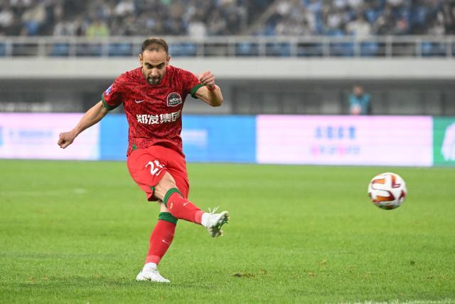 leyusports-【中超】皮纳远射科维奇点射 河南2比2扳平十人浙江