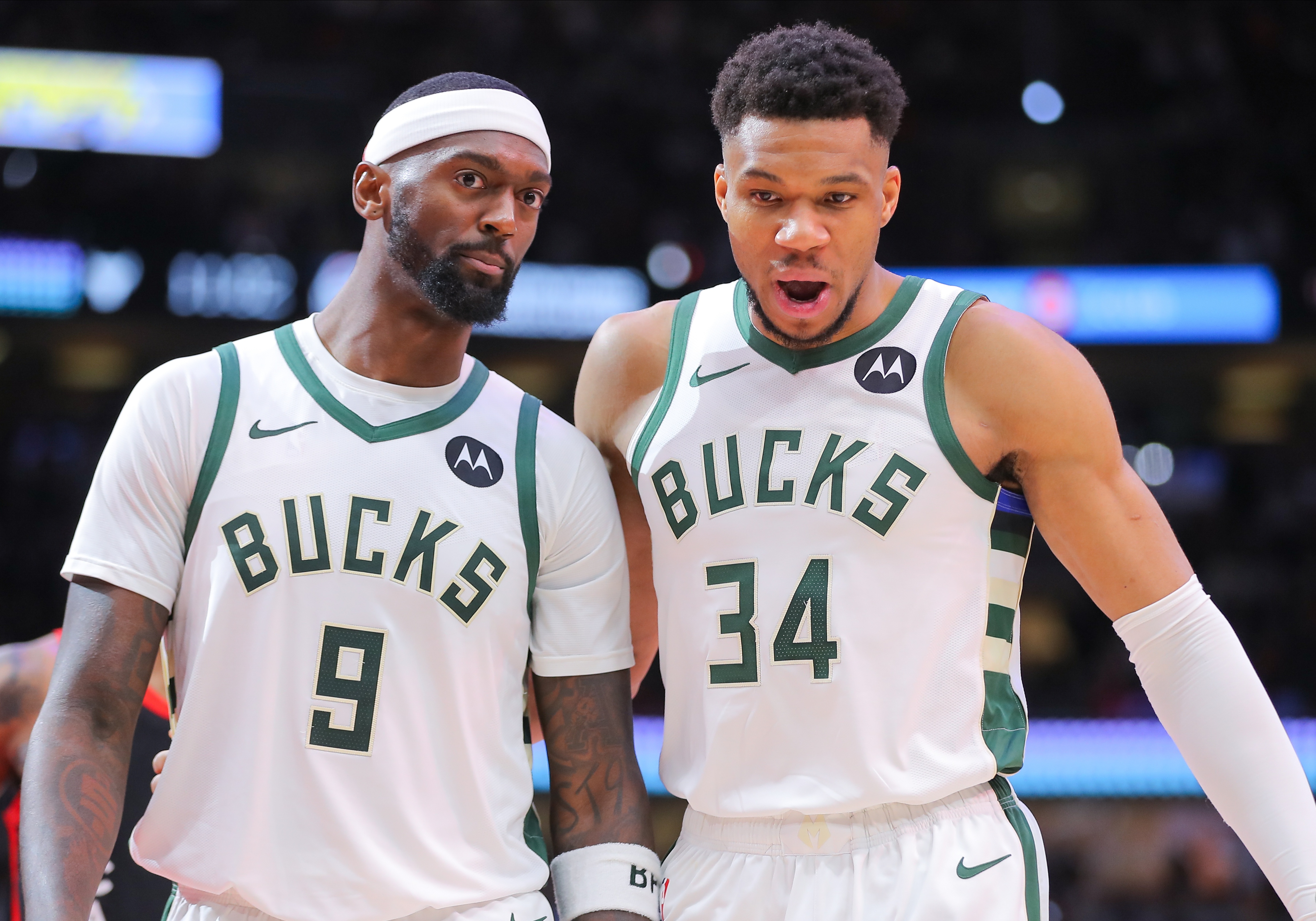 leyusports-字母下赛季还回来吗？波蒂斯：满分10分我给5分 还不知道明年情况