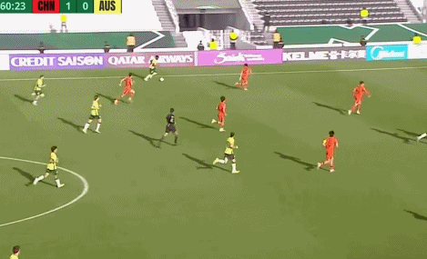 乐鱼体育-恭喜海港！回顾杨希U23亚洲杯5次最佳抢断：多国球星被征服